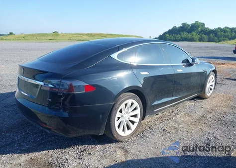 2017 Tesla Model S 60/75 из США, поврежденный, VIN 5YJSA1E17HF201260